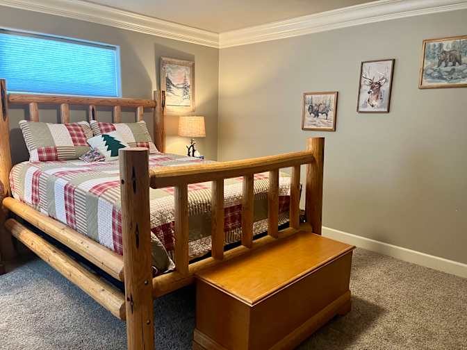 Mike & Tammy's room