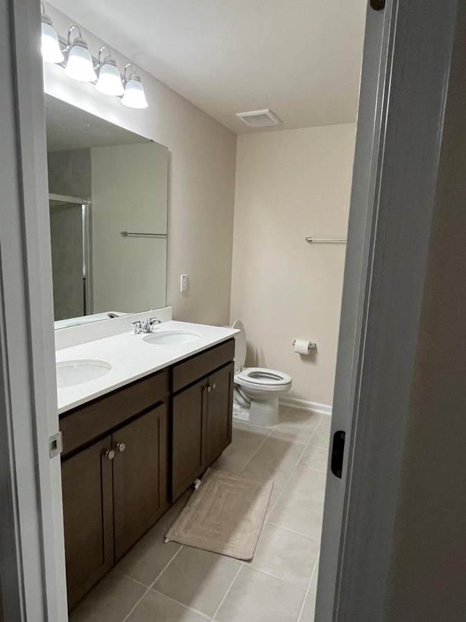 Alcove Rooms's room