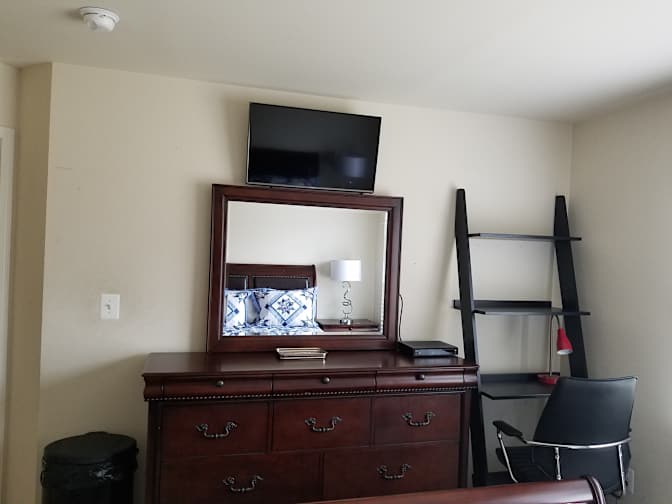 Nat's room