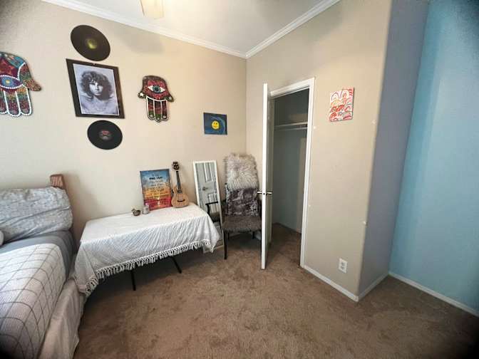 JL's room