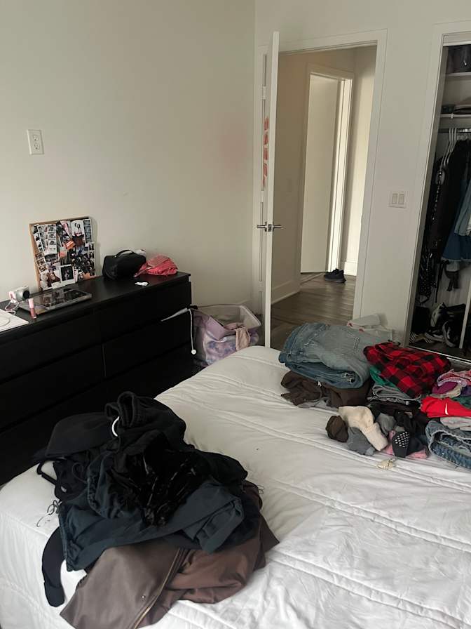 Benet's room