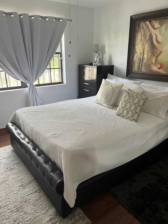 Karen horta's room