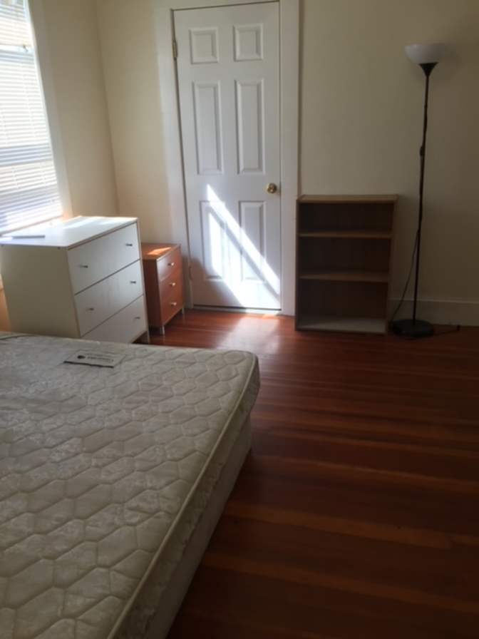 Amenda's room