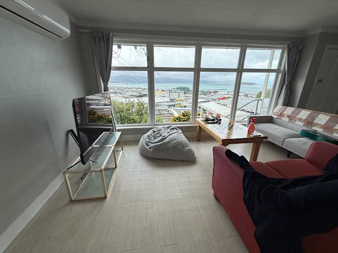 Shontelle's room