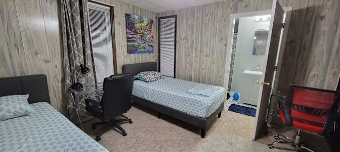 Senthil's room