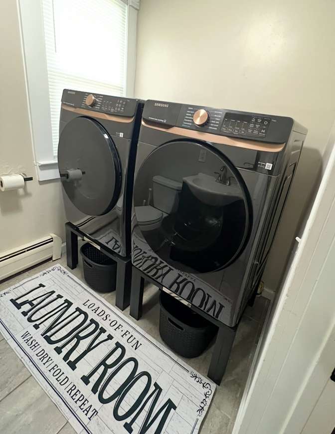 Lotoya's room