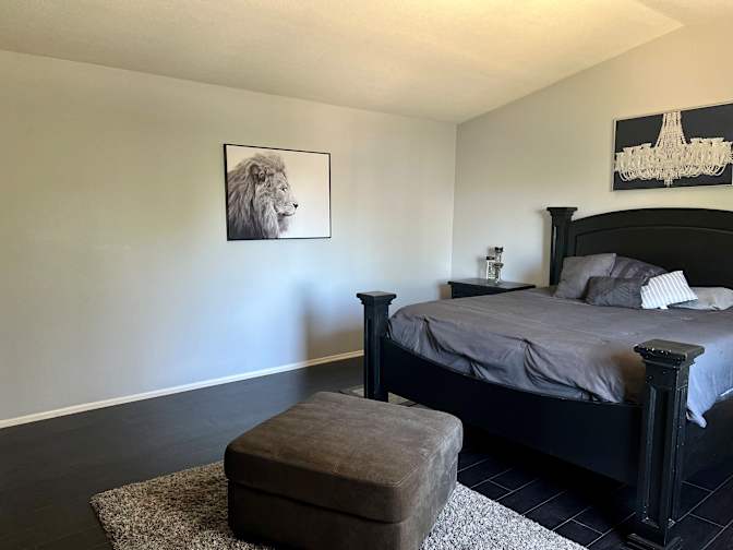 Marie's Rooms's room