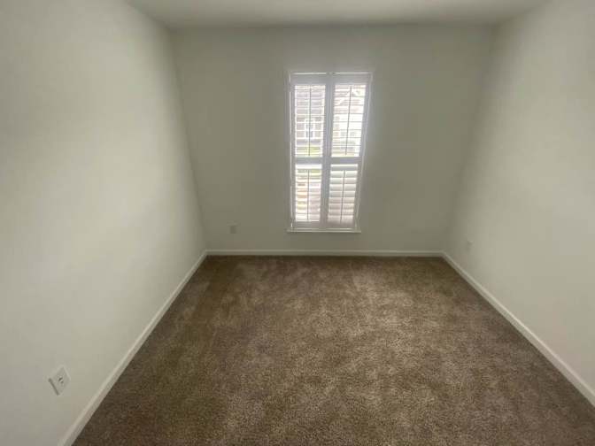 Alcove Rooms's room