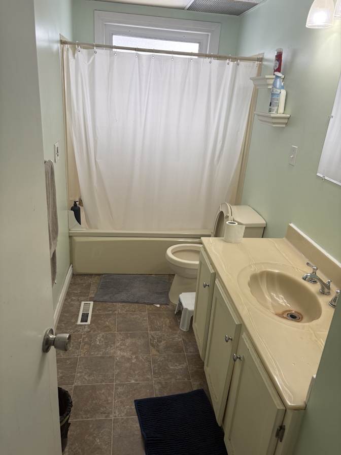 Destiny's room