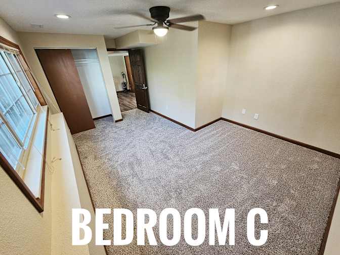 HomeCrew's room