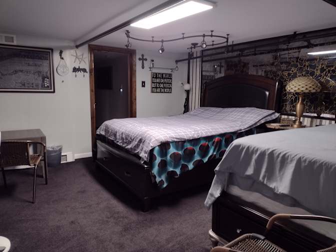 Craig's room