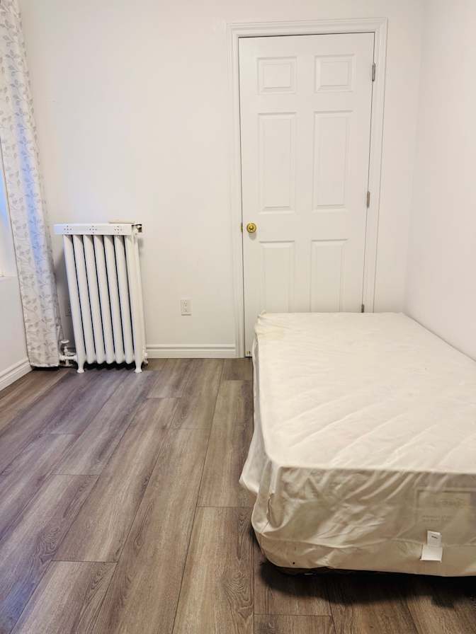 Eva's room