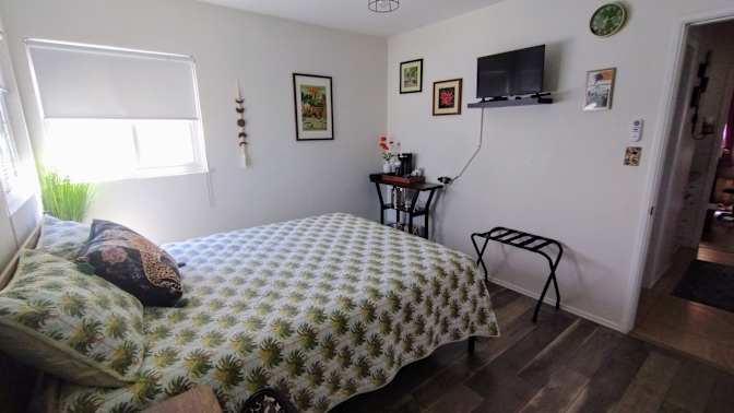 Colleen A Hanes's room