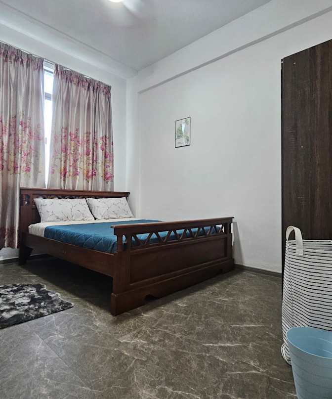 Sunny's room