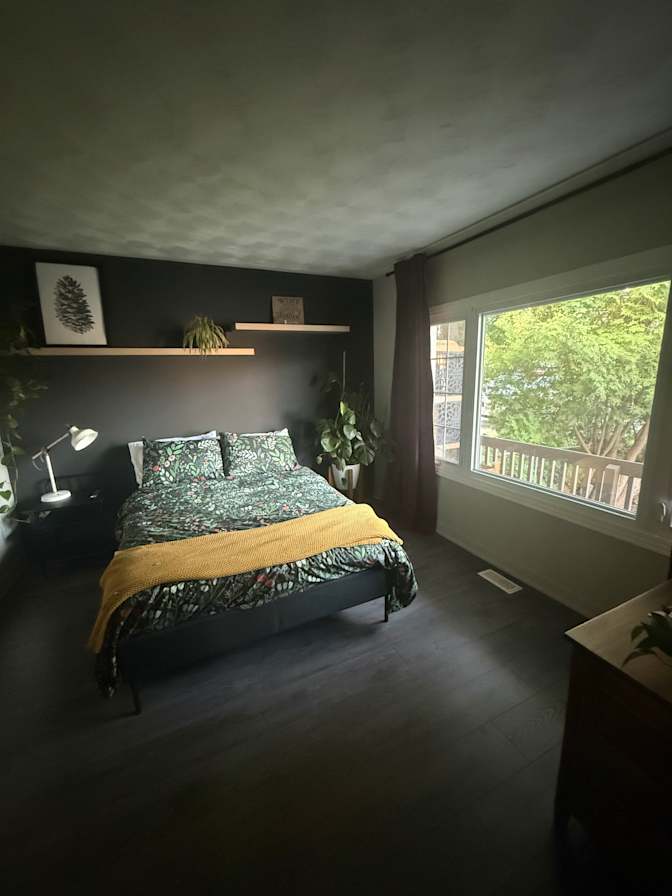Samantha's room