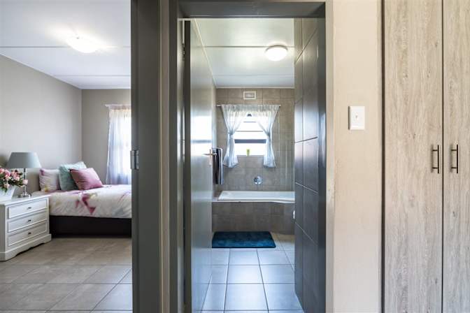 Seluleko's room