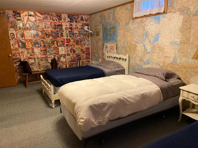 Vivian's room