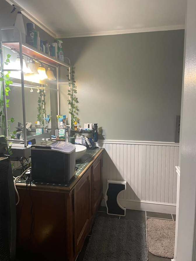 PRIVATE BEDROOM - Danbury - Connecticut - Office - Music - Craft Studio's room