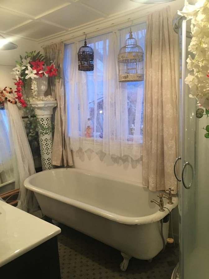 suzanne's room
