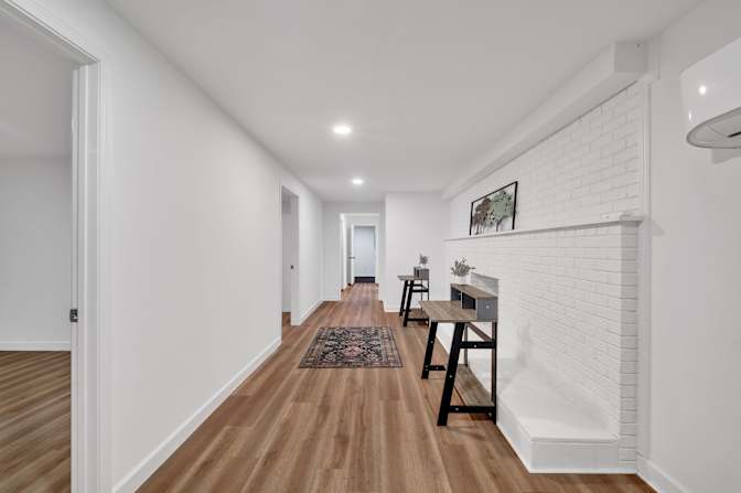lifedoorrentals's room