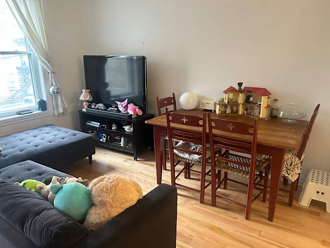 Elodi Lahaie's room