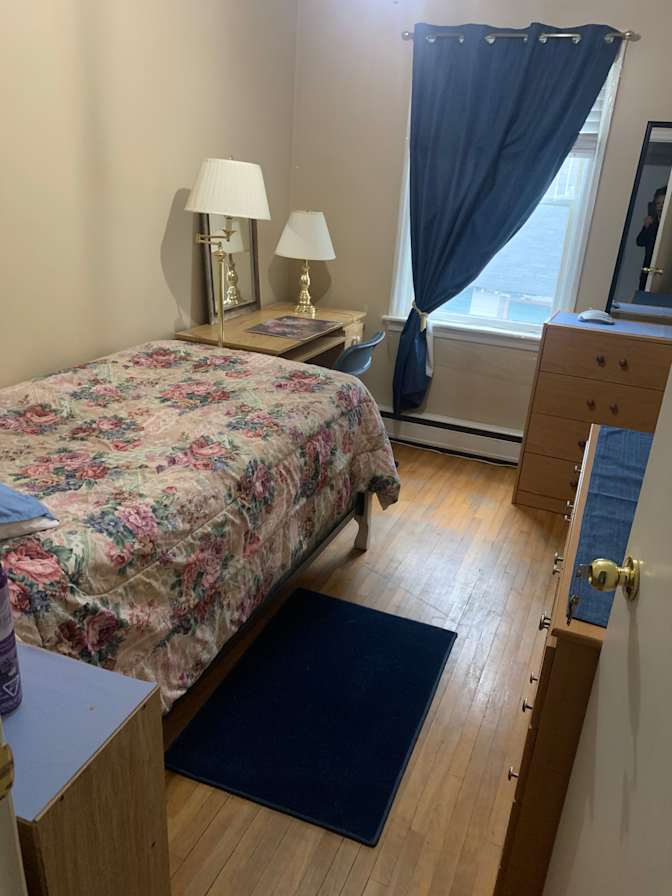 Linda's room