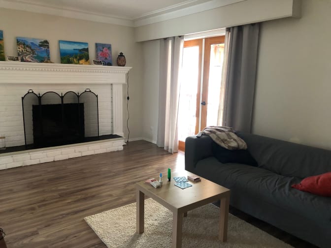 V's room