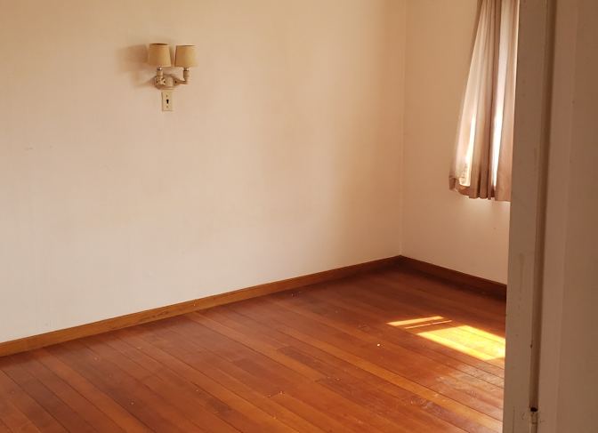 Bob's room