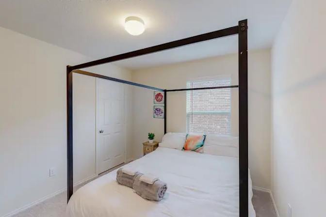 Do Nguyen's room