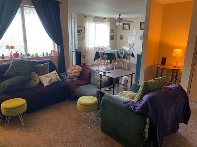 Alyssa M's room
