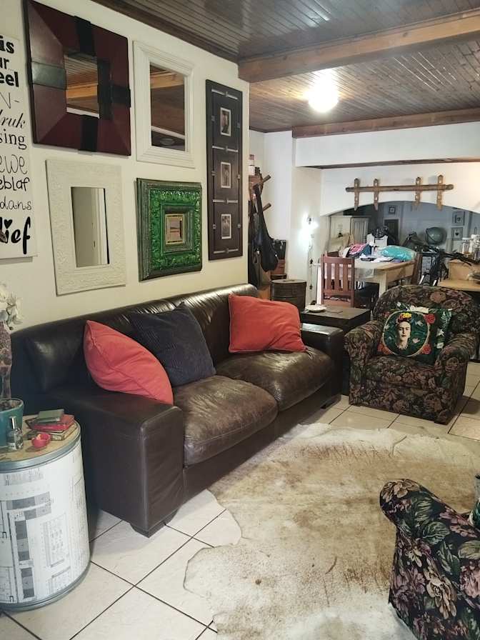 Diane Mostert's room