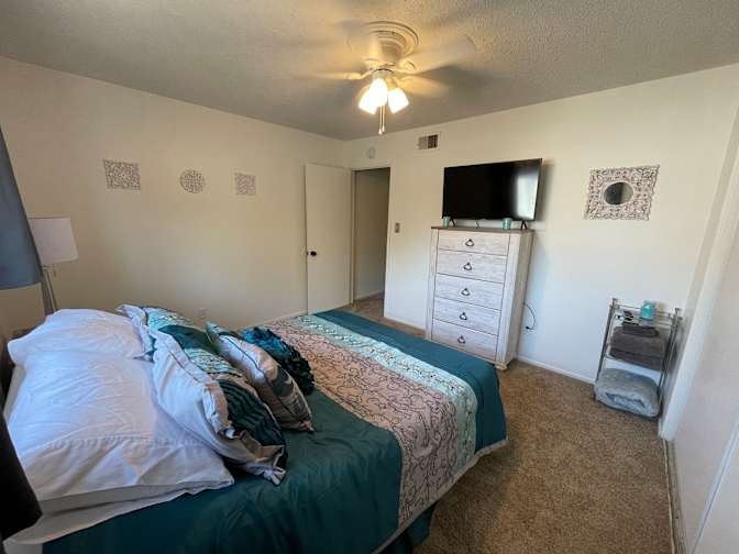 Deanna 's room