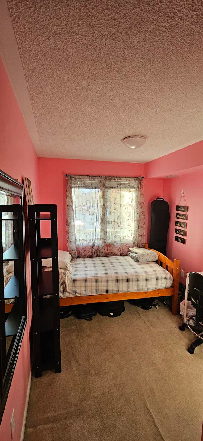 Sam sh's room