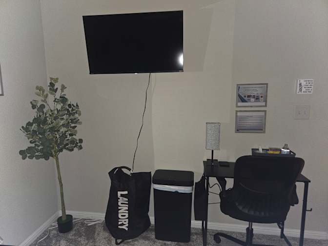 Marcoz's room