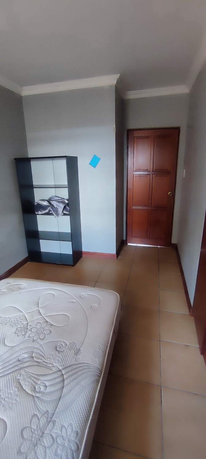 Kelly's room