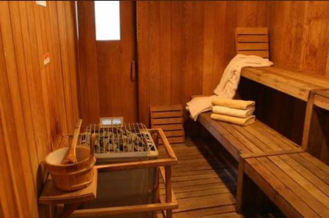 Kaung's room