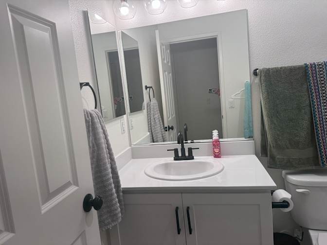 Alexis's room