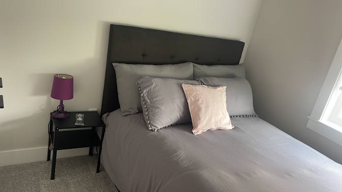 Pinder's room