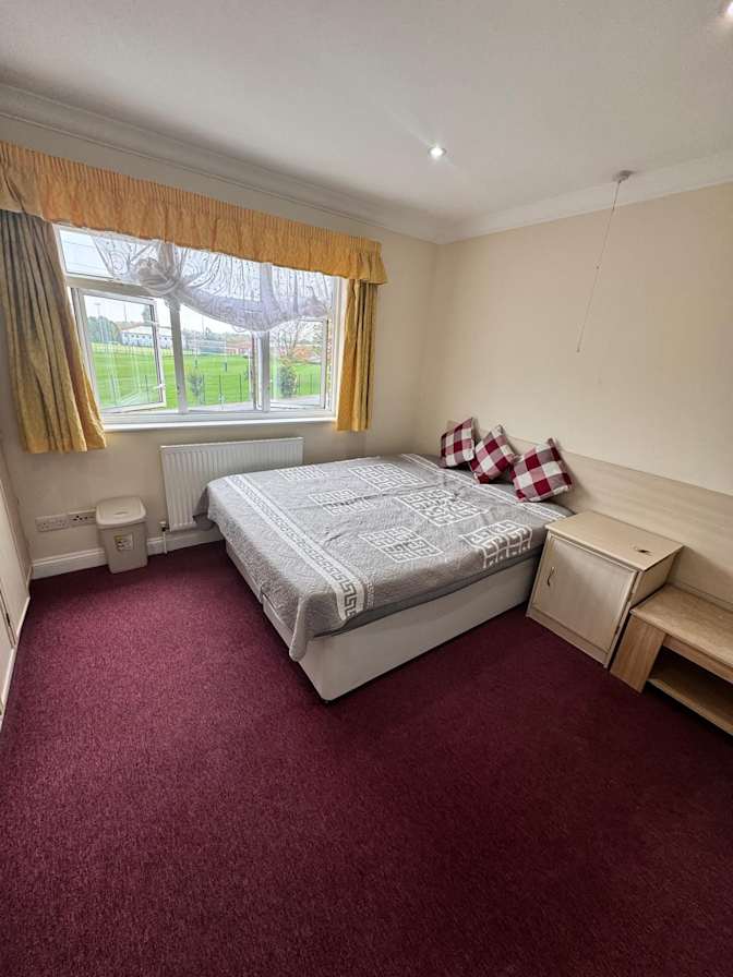 Sam M's room