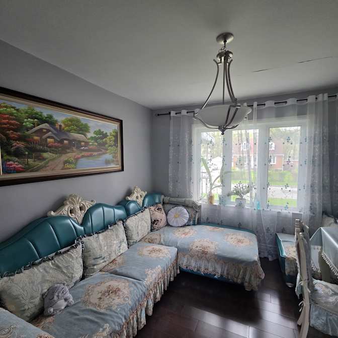 Eva's room