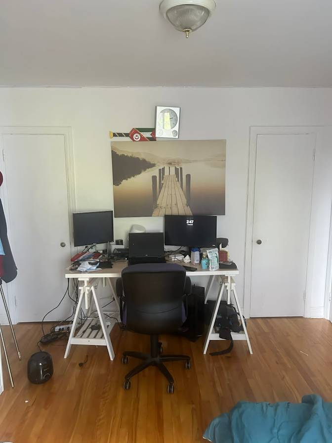 YASSINE's room