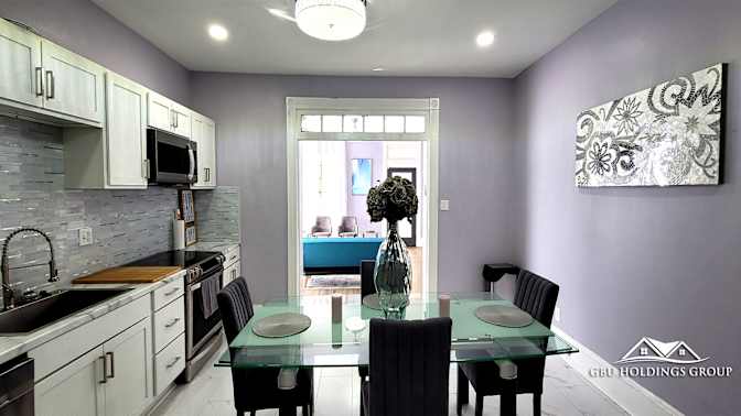 GBU Holdings Group's room