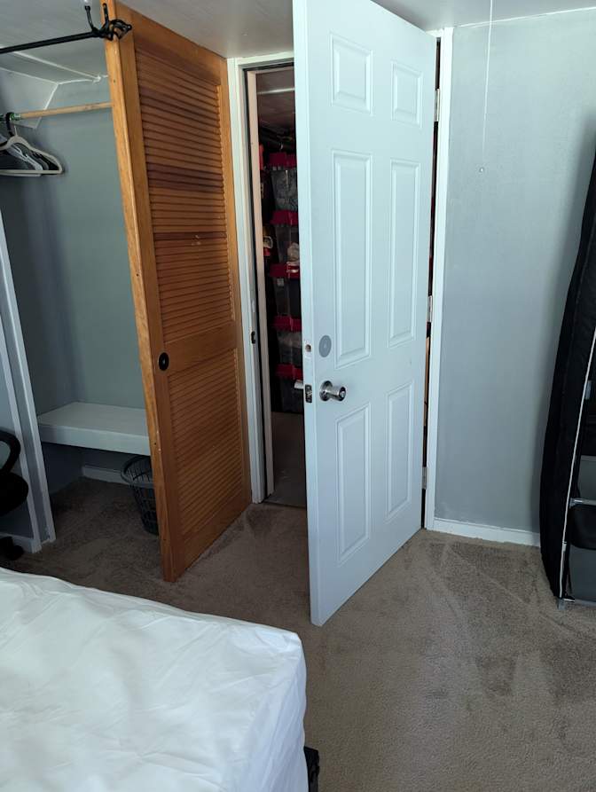 Jose's room