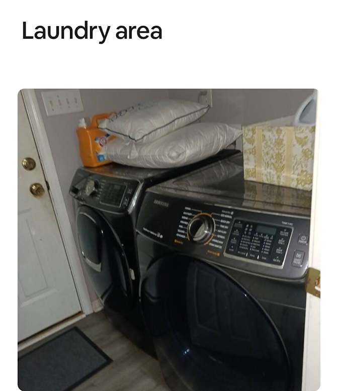 Lynn Favors's room