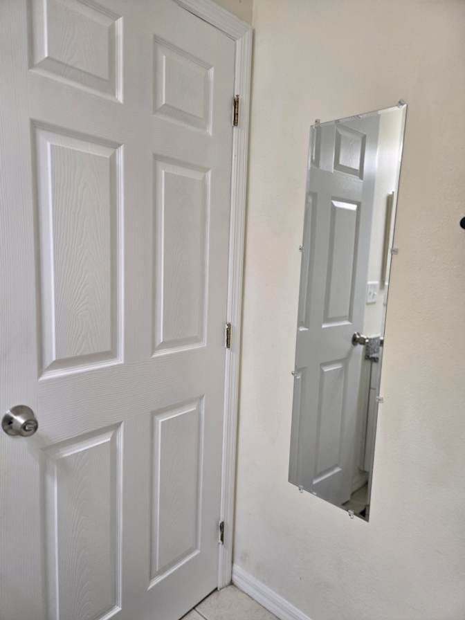Gloria m Walker's room