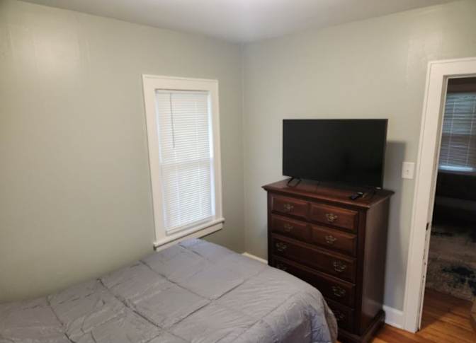 Rosella and Roger Lynn's room