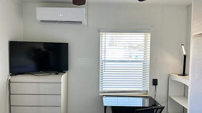 anna's room