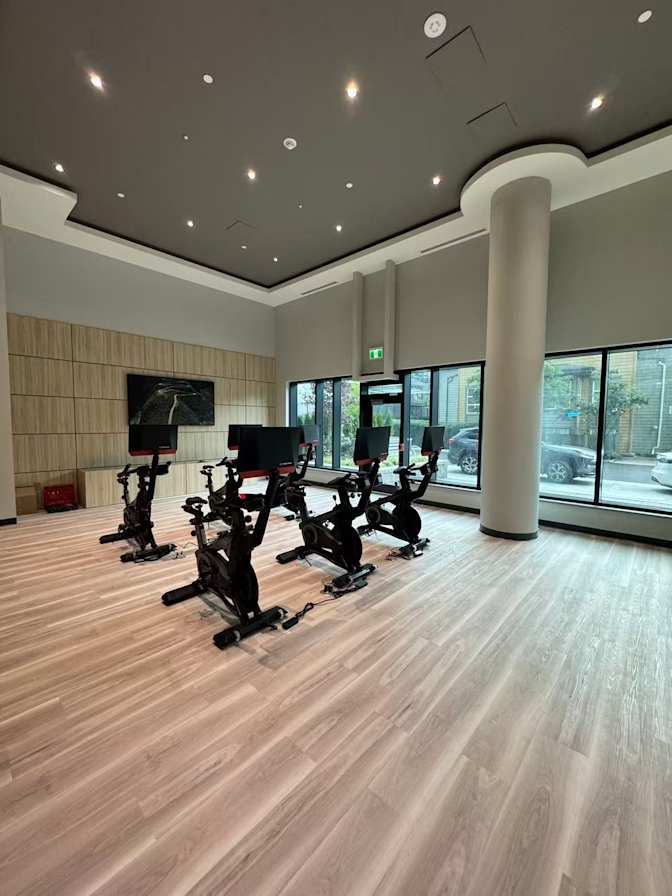 Junsong Zhang's room