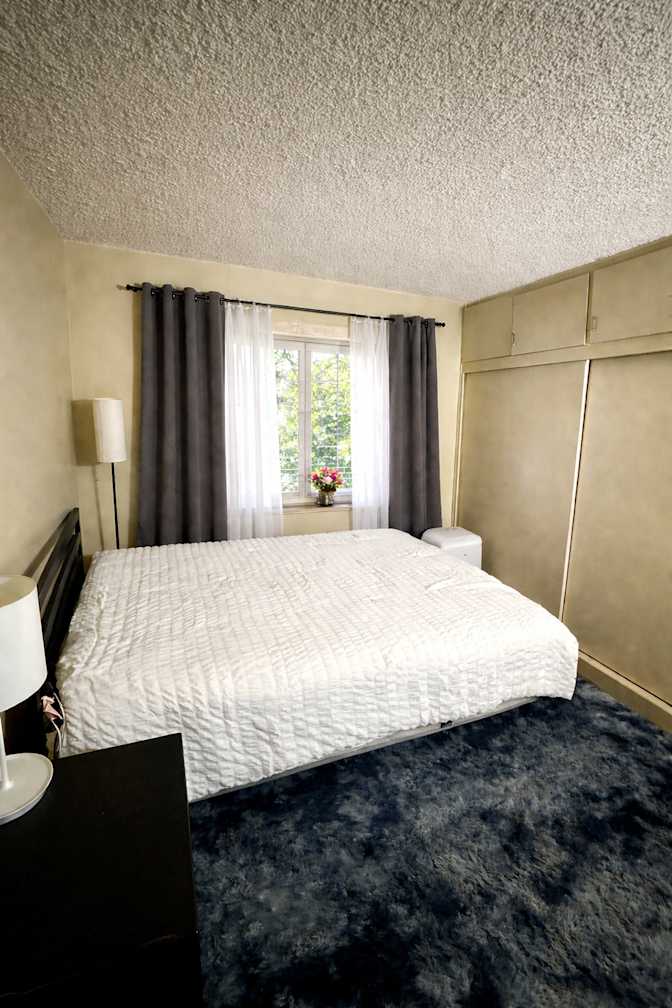 victoria ezell's room