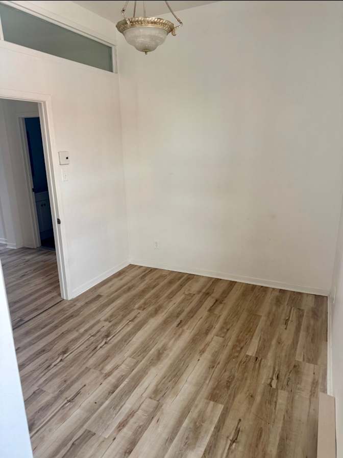 Jan Bouthillier's room